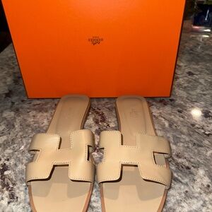Hermes Beige Sandals